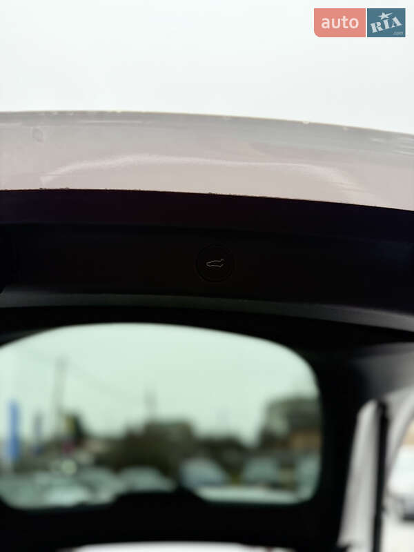 Внедорожник / Кроссовер Tesla Model Y 2024 в Стрые фото 21 Внедорожник / Кроссовер Tesla Model Y 2024 в Стрые