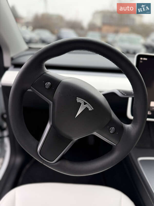 Внедорожник / Кроссовер Tesla Model Y 2024 в Стрые фото 30 Внедорожник / Кроссовер Tesla Model Y 2024 в Стрые