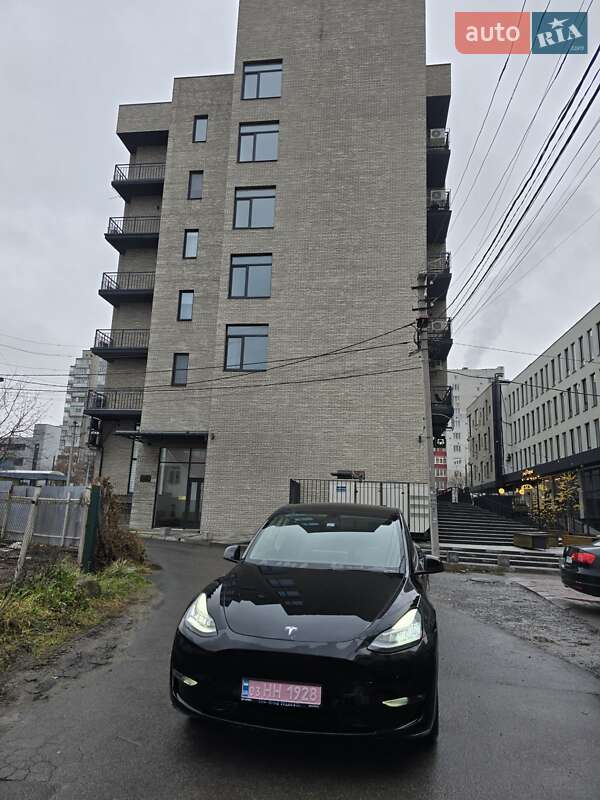 Позашляховик / Кросовер Tesla Model Y 2020 в Хмельницькому фото 2 Позашляховик / Кросовер Tesla Model Y 2020 в Хмельницькому