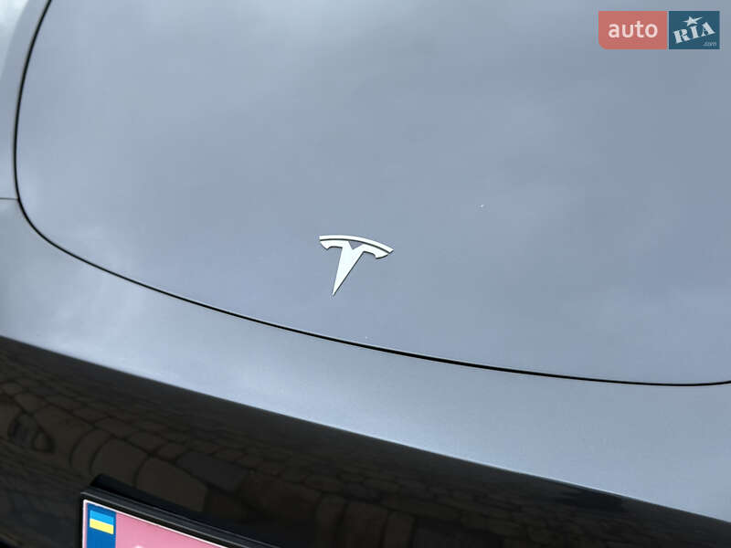 Внедорожник / Кроссовер Tesla Model Y 2023 в Тернополе