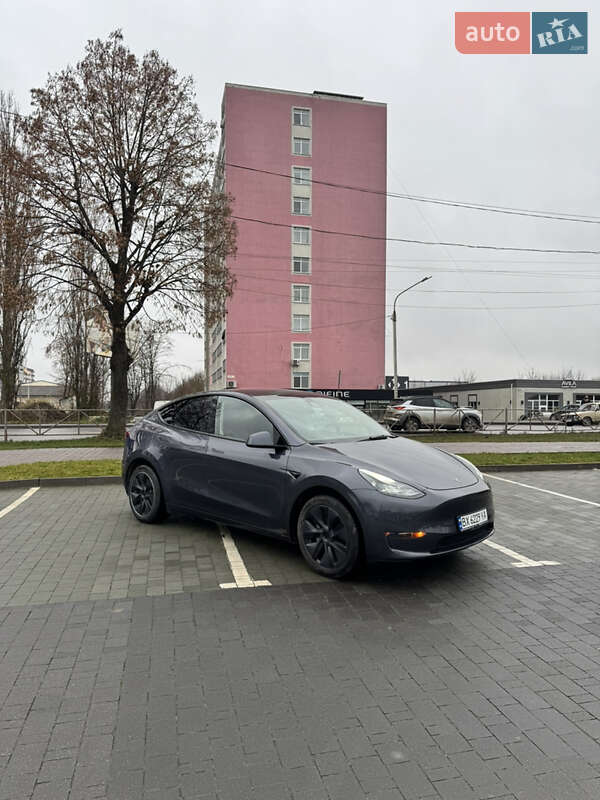 Внедорожник / Кроссовер Tesla Model Y 2023 в Хмельницком фото 3 Внедорожник / Кроссовер Tesla Model Y 2023 в Хмельницком