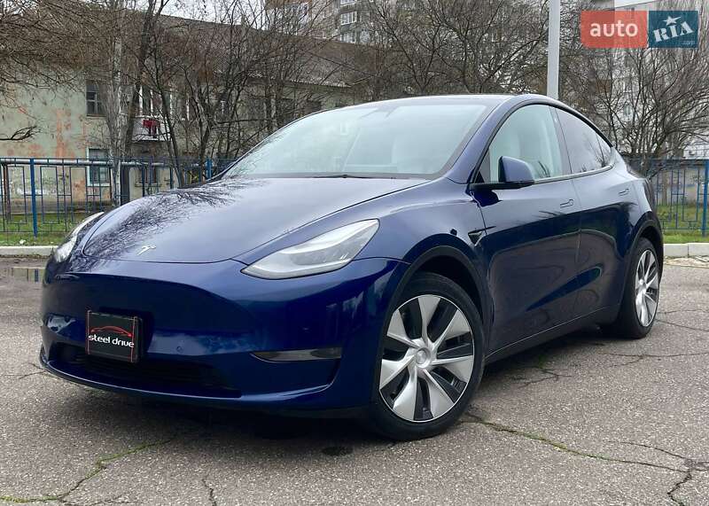 Tesla Model Y 2021