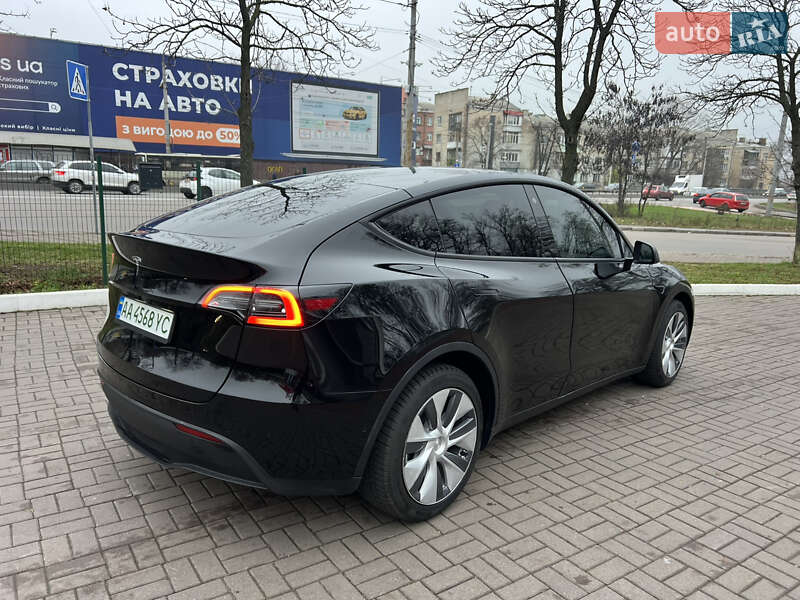 Внедорожник / Кроссовер Tesla Model Y 2022 в Киеве