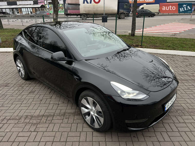 Внедорожник / Кроссовер Tesla Model Y 2022 в Киеве