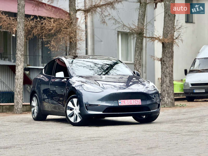 Внедорожник / Кроссовер Tesla Model Y 2023 в Тернополе фото 25 Внедорожник / Кроссовер Tesla Model Y 2023 в Тернополе