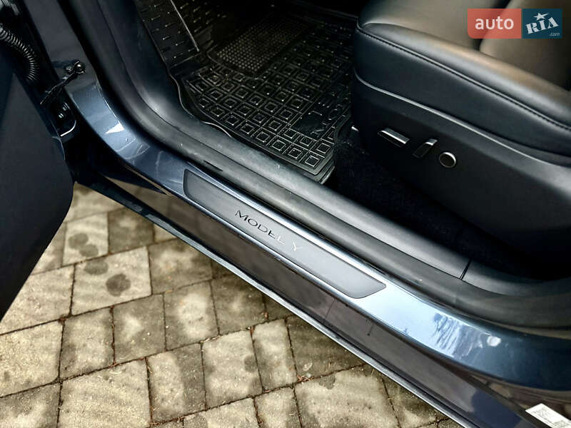 Внедорожник / Кроссовер Tesla Model Y 2023 в Тернополе фото 48 Внедорожник / Кроссовер Tesla Model Y 2023 в Тернополе