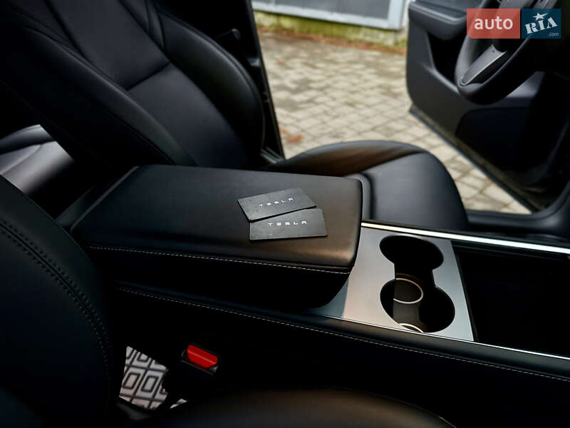 Внедорожник / Кроссовер Tesla Model Y 2023 в Тернополе фото 66 Внедорожник / Кроссовер Tesla Model Y 2023 в Тернополе