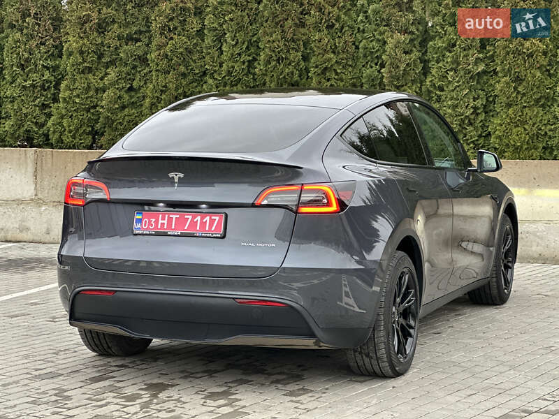 Внедорожник / Кроссовер Tesla Model Y 2023 в Ровно