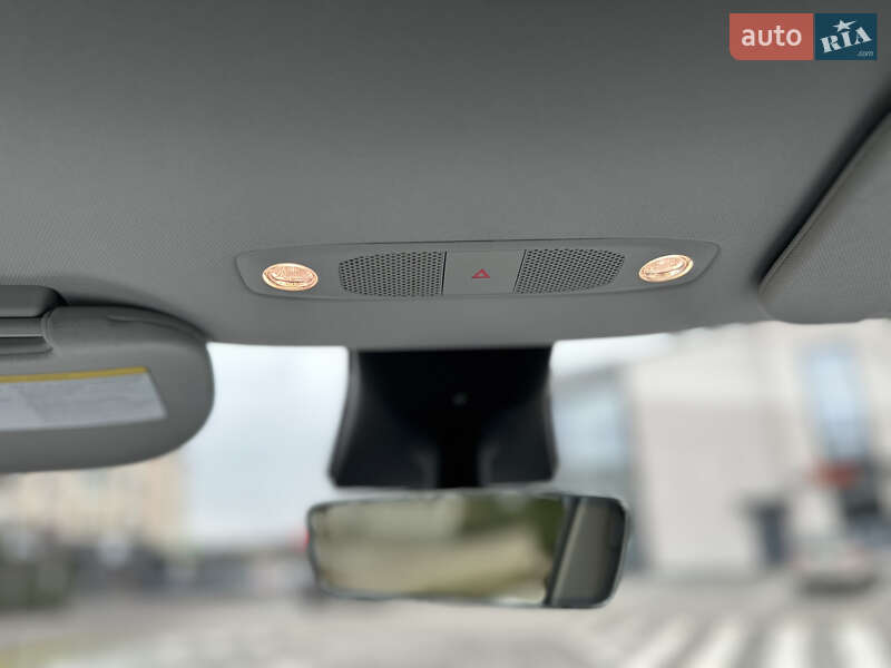 Внедорожник / Кроссовер Tesla Model Y 2023 в Ровно