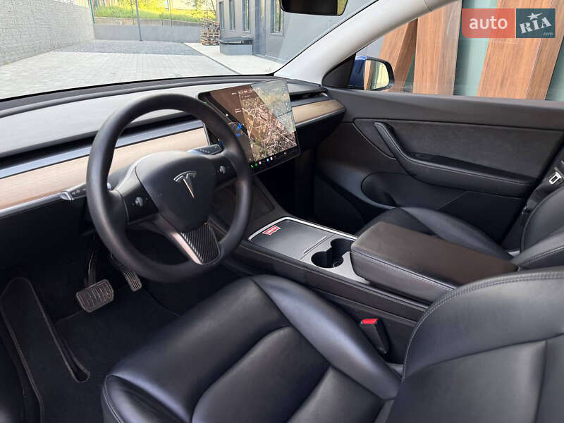 Внедорожник / Кроссовер Tesla Model Y 2021 в Луцке