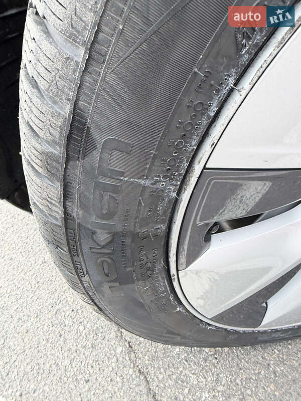 Внедорожник / Кроссовер Tesla Model Y 2022 в Днепре фото 17 Внедорожник / Кроссовер Tesla Model Y 2022 в Днепре