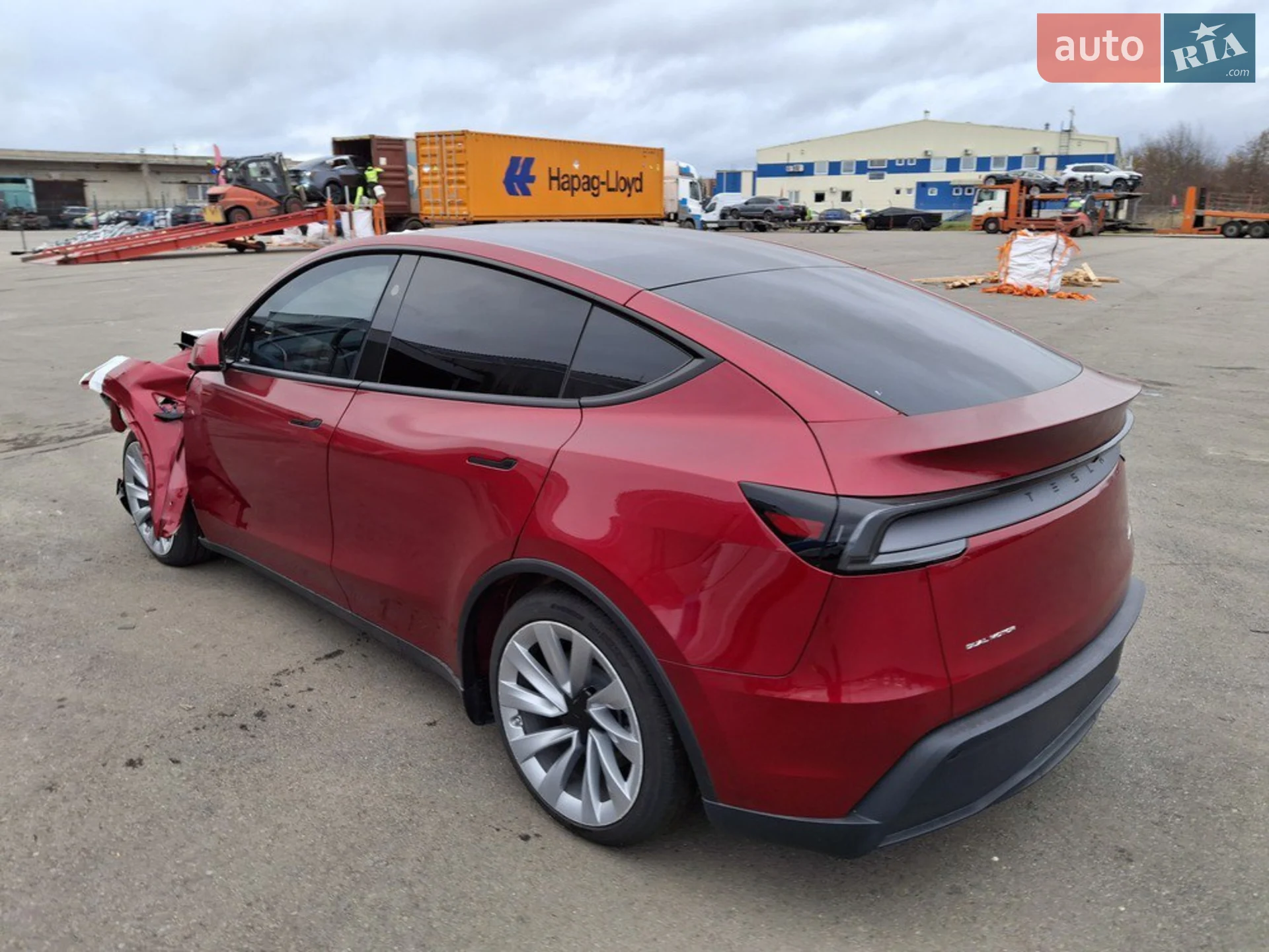 2025 Tesla Model Y - мініатюра 8