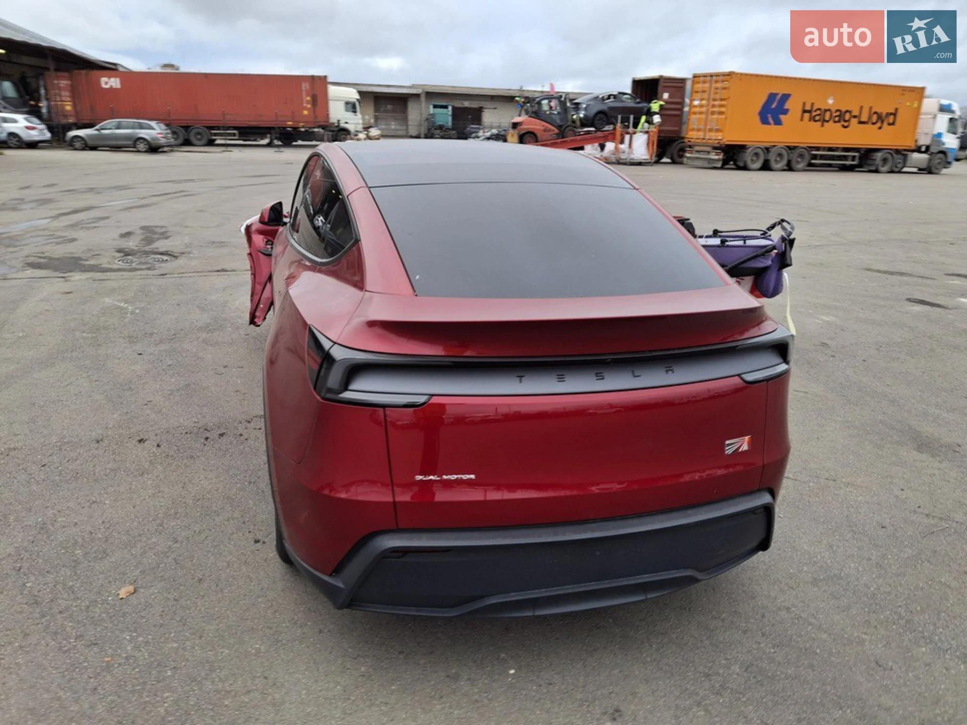 2025 Tesla Model Y - мініатюра 9