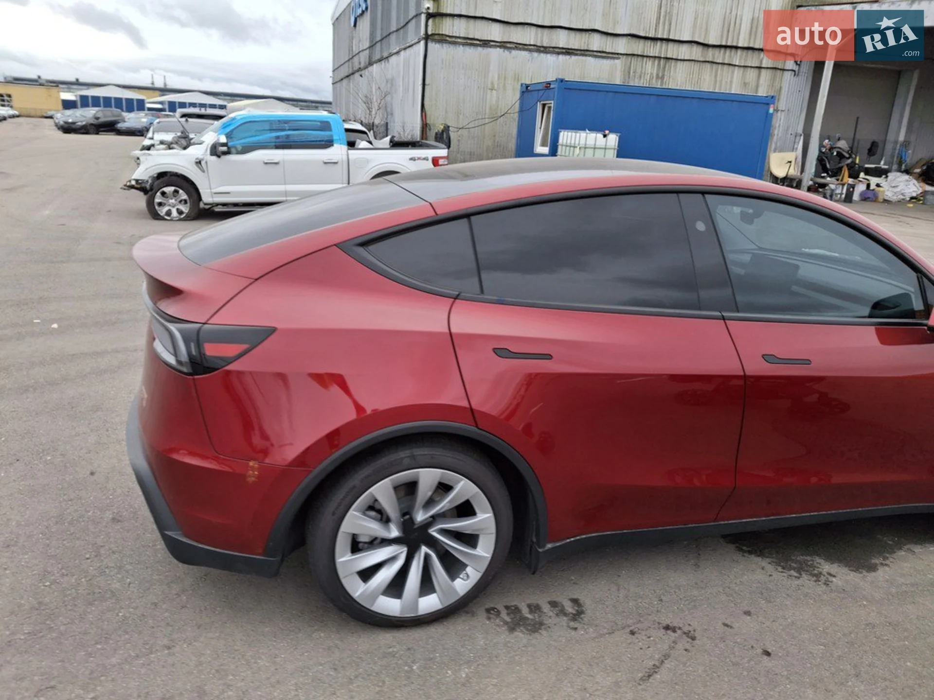 2025 Tesla Model Y - мініатюра 2