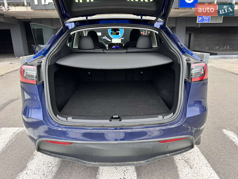 Внедорожник / Кроссовер Tesla Model Y 2024 в Киеве фото 8 Внедорожник / Кроссовер Tesla Model Y 2024 в Киеве