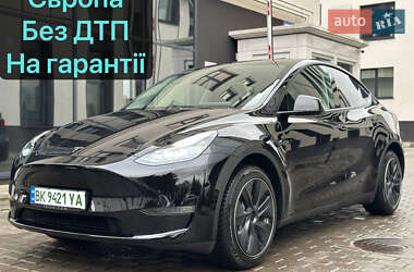 Позашляховик / Кросовер Tesla Model Y 2024 в Києві