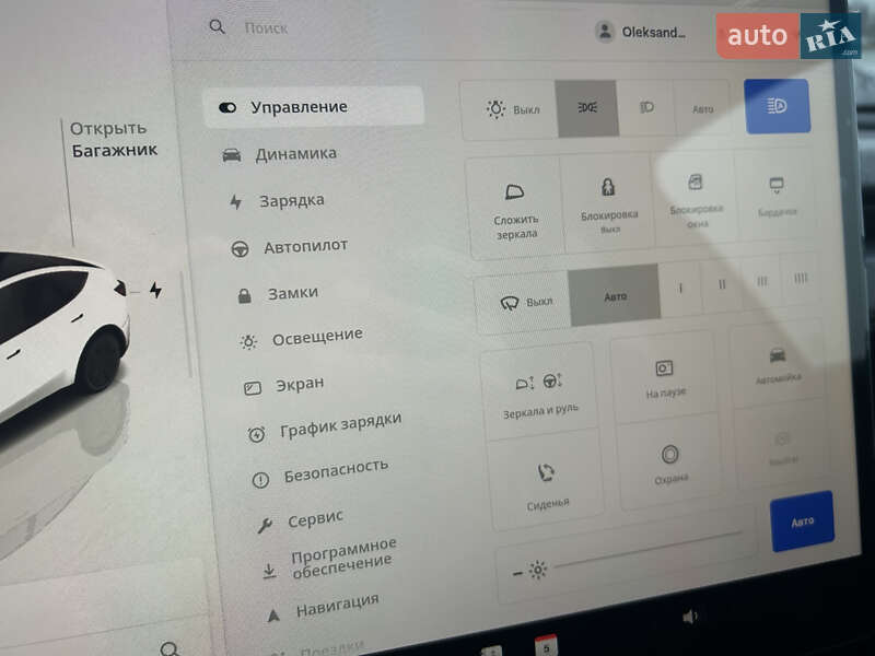 Внедорожник / Кроссовер Tesla Model Y 2025 в Киеве