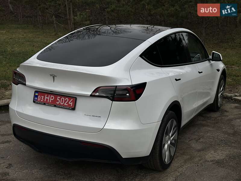 Внедорожник / Кроссовер Tesla Model Y 2023 в Львове
