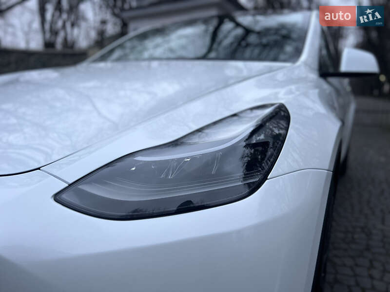 Внедорожник / Кроссовер Tesla Model Y 2024 в Львове