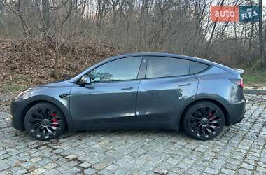 Внедорожник / Кроссовер Tesla Model Y 2022 в Киеве