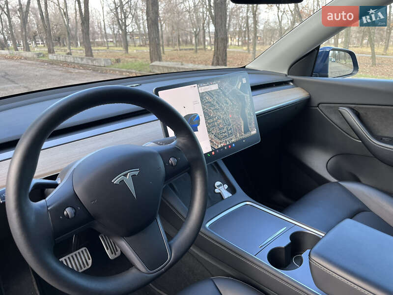 Внедорожник / Кроссовер Tesla Model Y 2021 в Кривом Роге