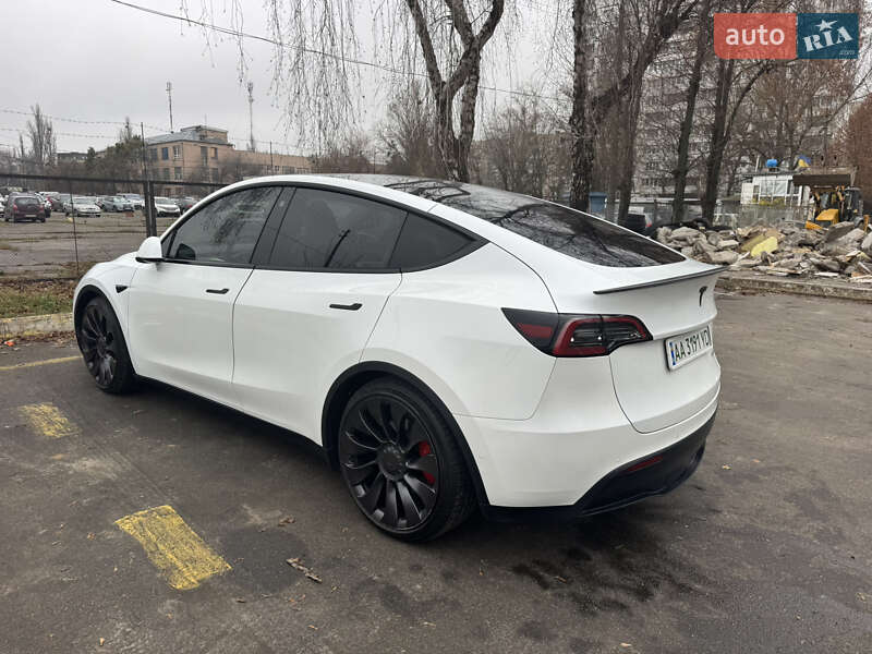 Внедорожник / Кроссовер Tesla Model Y 2022 в Киеве фото 4 Внедорожник / Кроссовер Tesla Model Y 2022 в Киеве