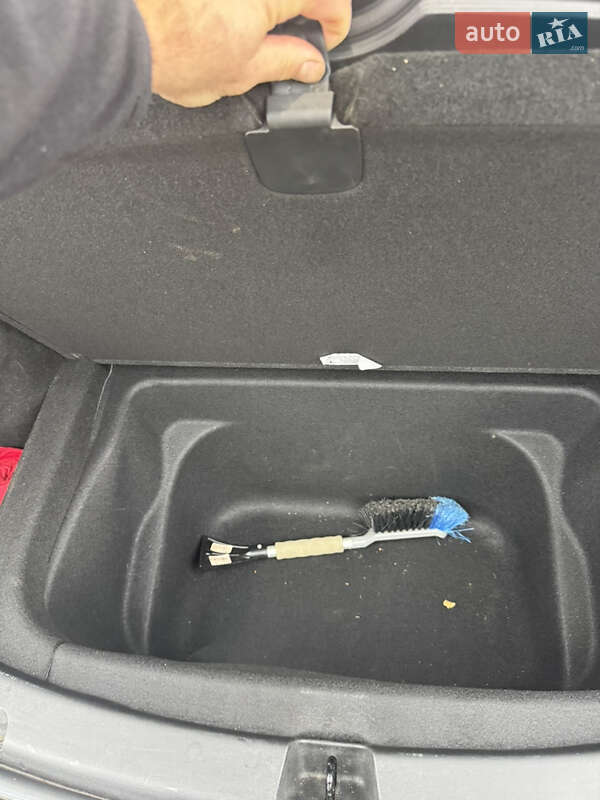 Внедорожник / Кроссовер Tesla Model Y 2022 в Киеве фото 14 Внедорожник / Кроссовер Tesla Model Y 2022 в Киеве