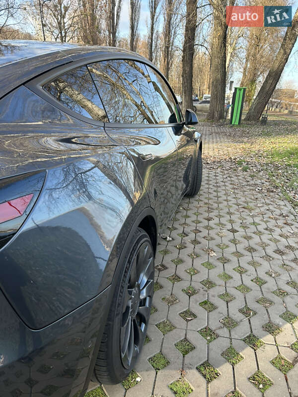 Внедорожник / Кроссовер Tesla Model Y 2022 в Киеве фото 17 Внедорожник / Кроссовер Tesla Model Y 2022 в Киеве