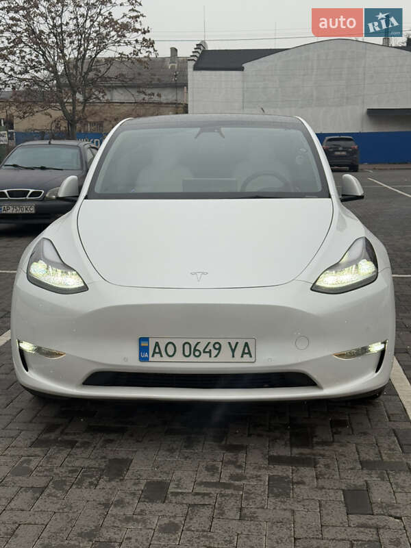 Tesla Model Y 2021 Tesla Model Y 2021