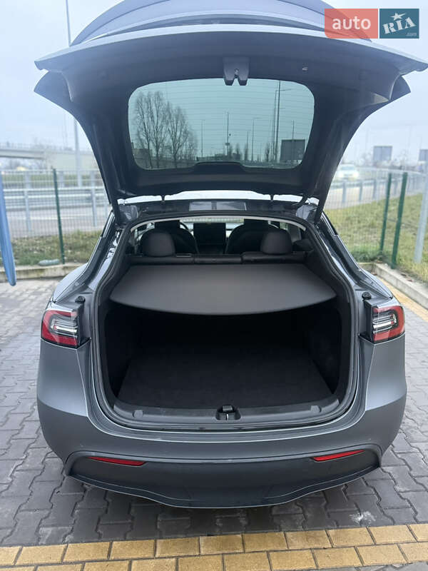 Внедорожник / Кроссовер Tesla Model Y 2022 в Киеве