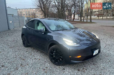 Позашляховик / Кросовер Tesla Model Y 2021 в Дніпрі
