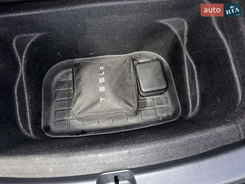 Внедорожник / Кроссовер Tesla Model Y 2021 в Стрые фото 36 Внедорожник / Кроссовер Tesla Model Y 2021 в Стрые