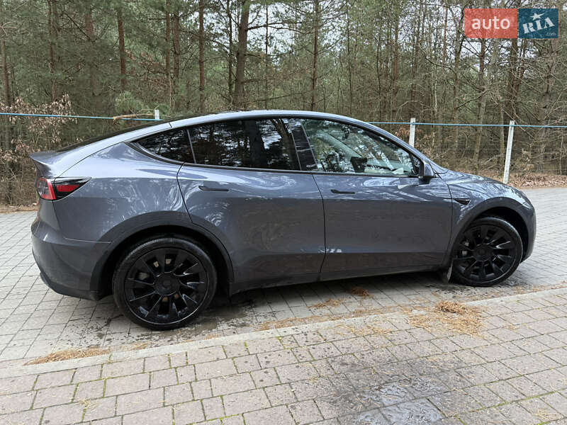 Внедорожник / Кроссовер Tesla Model Y 2023 в Львове