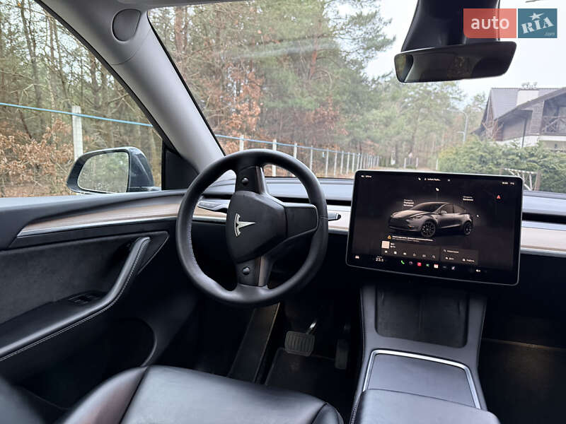 Внедорожник / Кроссовер Tesla Model Y 2023 в Львове