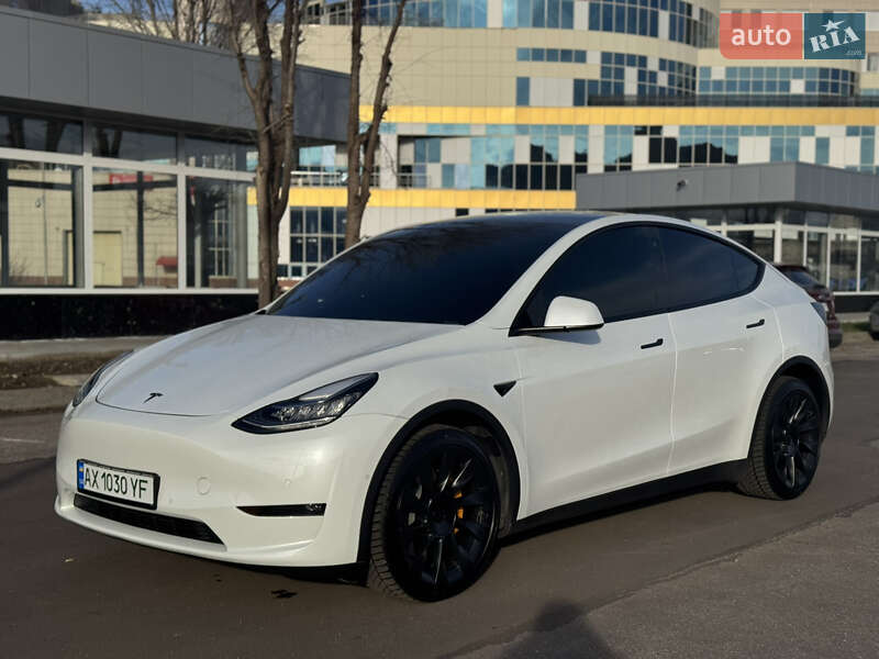 Tesla Model Y 2022
