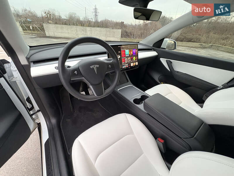 Внедорожник / Кроссовер Tesla Model Y 2022 в Киеве фото 15 Внедорожник / Кроссовер Tesla Model Y 2022 в Киеве