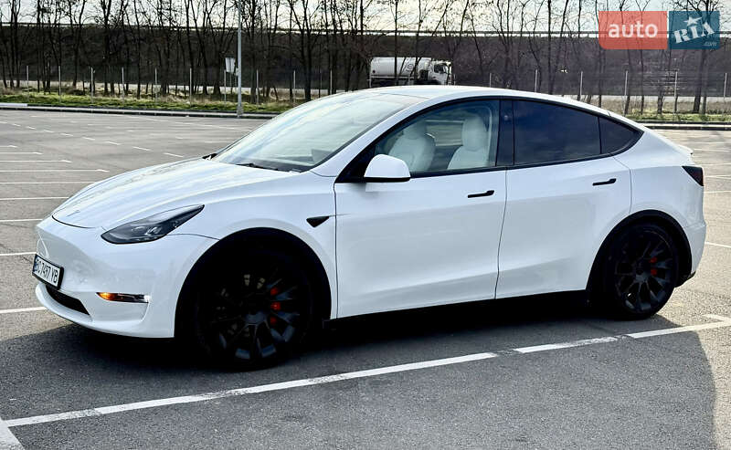 Внедорожник / Кроссовер Tesla Model Y 2023 в Днепре фото 12 Внедорожник / Кроссовер Tesla Model Y 2023 в Днепре