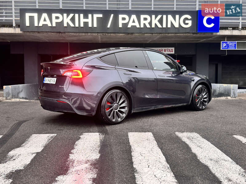 Внедорожник / Кроссовер Tesla Model Y 2024 в Киеве фото 7 Внедорожник / Кроссовер Tesla Model Y 2024 в Киеве