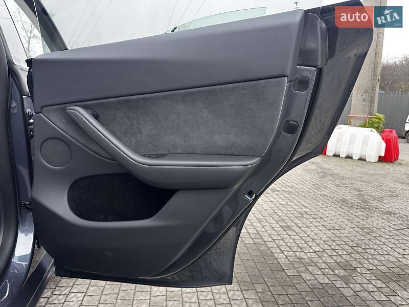 Внедорожник / Кроссовер Tesla Model Y 2023 в Полтаве фото 28 Внедорожник / Кроссовер Tesla Model Y 2023 в Полтаве