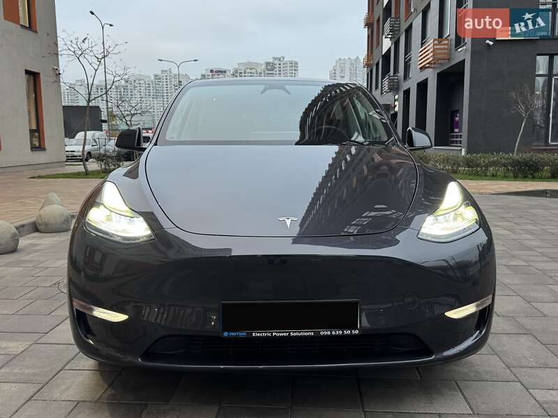 Внедорожник / Кроссовер Tesla Model Y 2024 в Киеве
