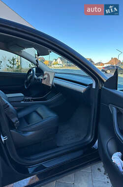 Внедорожник / Кроссовер Tesla Model Y 2020 в Луцке