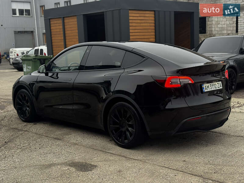 Внедорожник / Кроссовер Tesla Model Y 2021 в Житомире