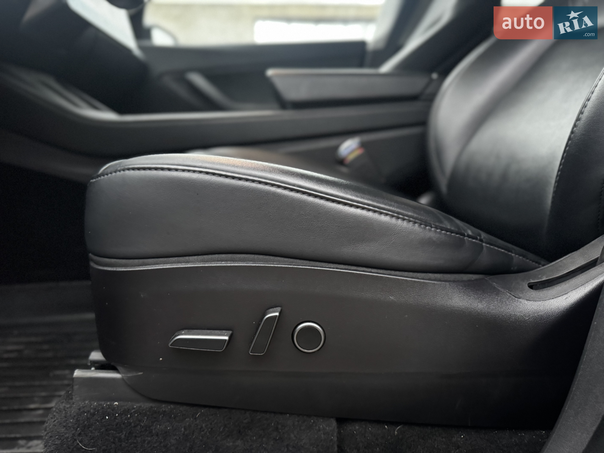 2021 Tesla Model Y - мініатюра 23