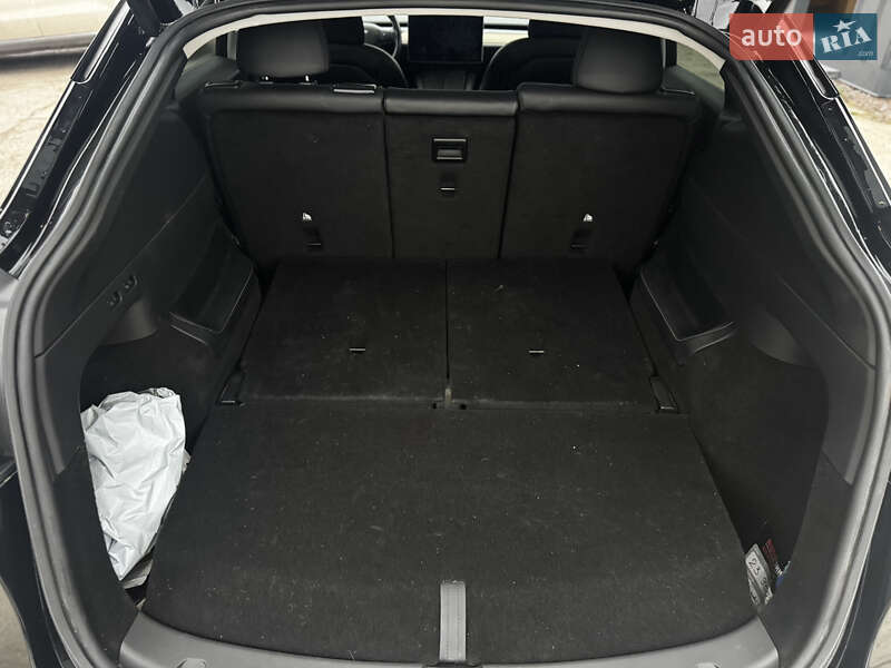 Внедорожник / Кроссовер Tesla Model Y 2021 в Житомире