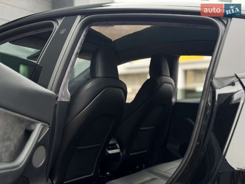 Внедорожник / Кроссовер Tesla Model Y 2023 в Киеве фото 16 Внедорожник / Кроссовер Tesla Model Y 2023 в Киеве