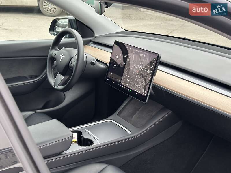 Внедорожник / Кроссовер Tesla Model Y 2021 в Киеве фото 26 Внедорожник / Кроссовер Tesla Model Y 2021 в Киеве