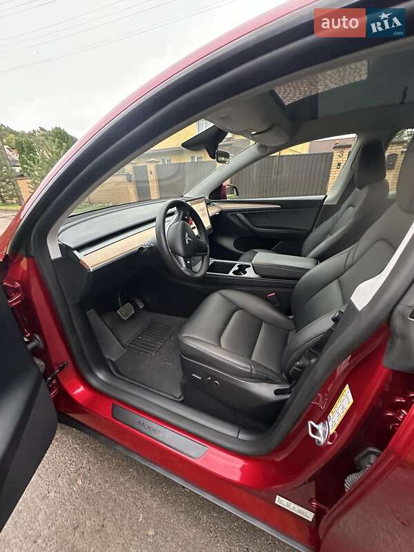 Внедорожник / Кроссовер Tesla Model Y 2024 в Львове фото 7 Внедорожник / Кроссовер Tesla Model Y 2024 в Львове