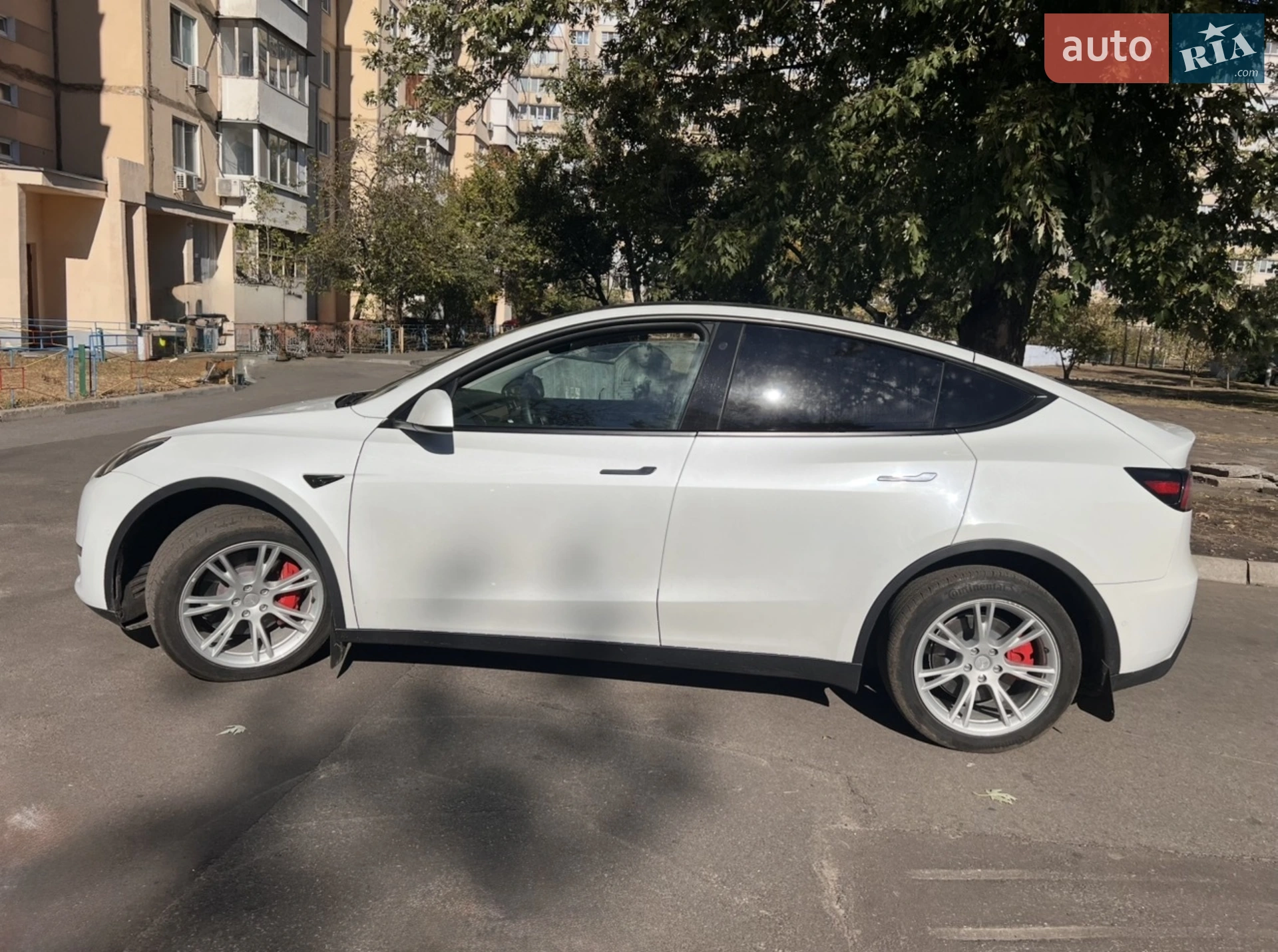 2022 Tesla Model Y - мініатюра 4