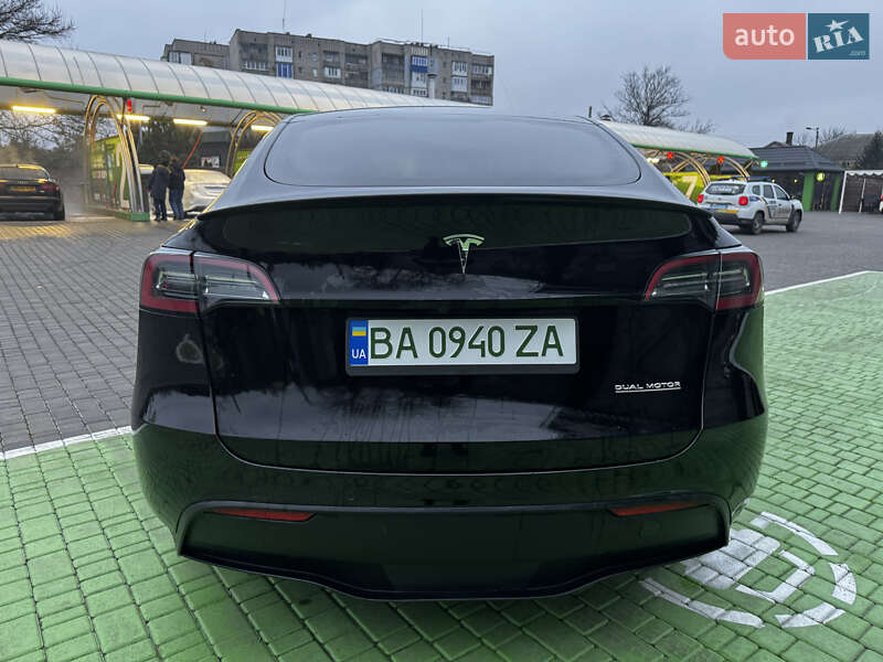 Внедорожник / Кроссовер Tesla Model Y 2022 в Киеве