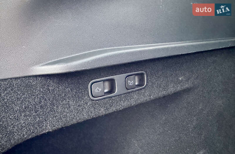 Внедорожник / Кроссовер Tesla Model Y 2023 в Харькове